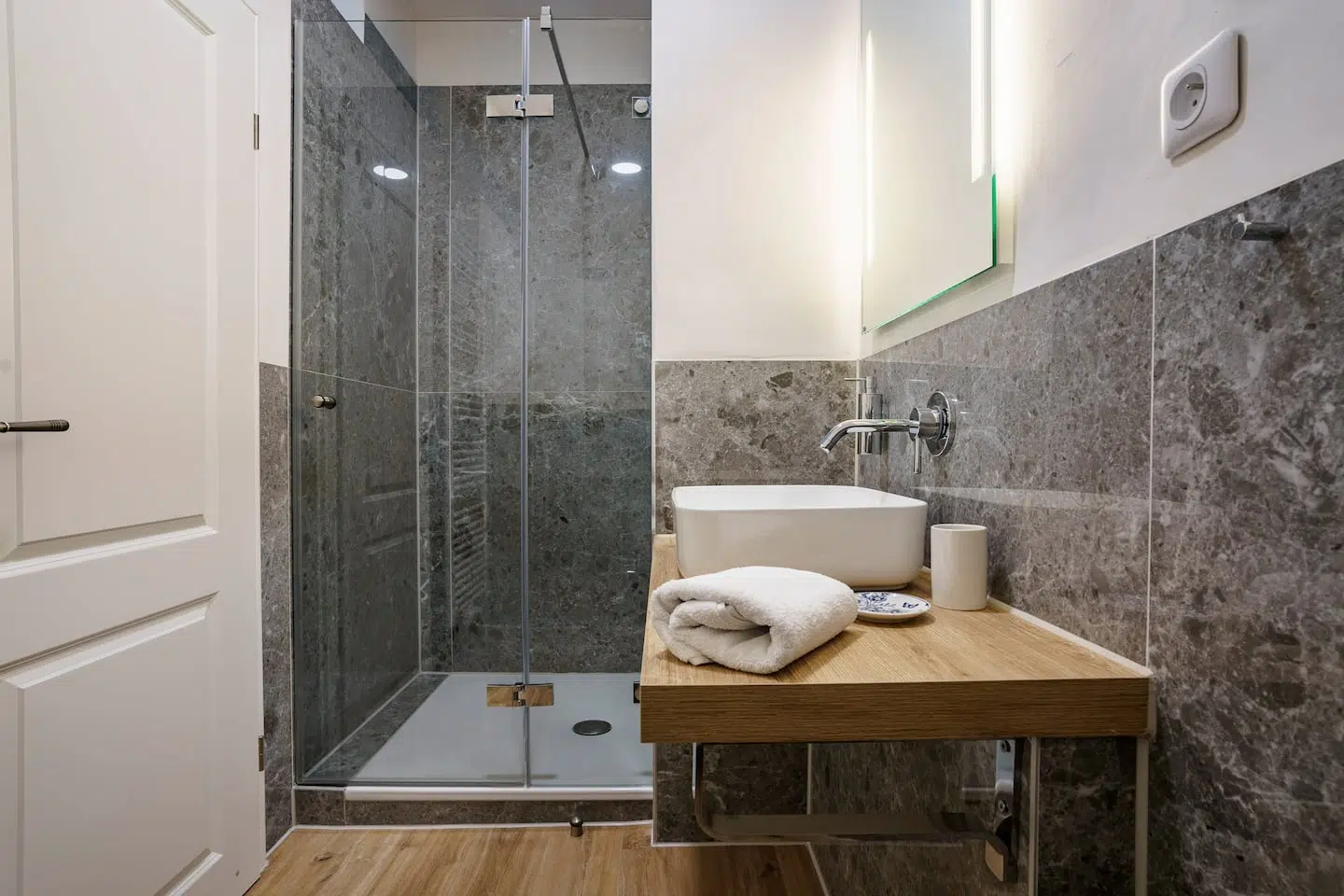 Domaine de saint pierre sejour jeune detox bien etre haut salle bain privee.jpg